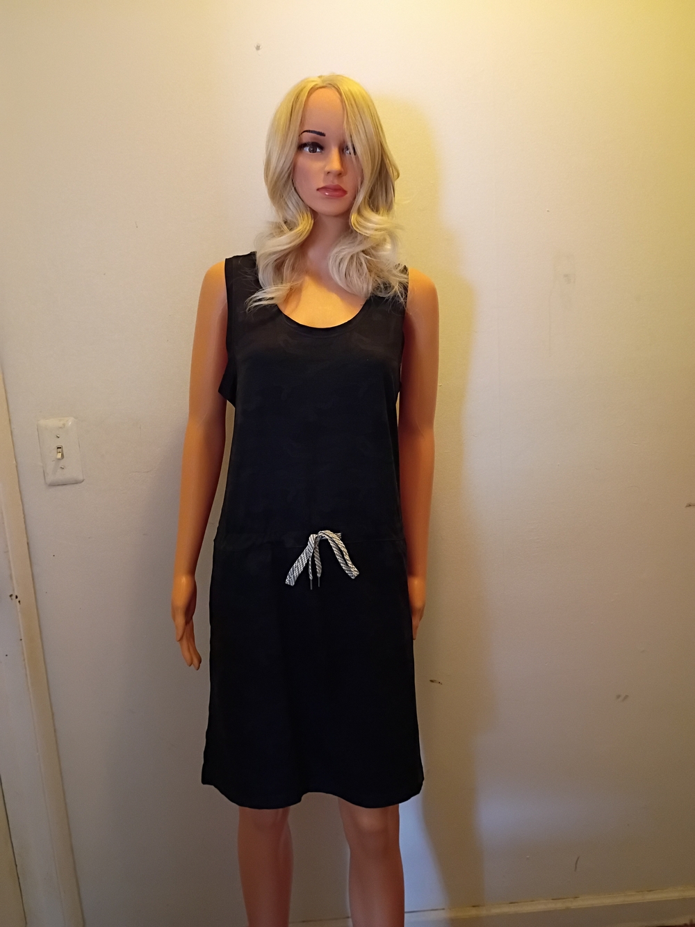 *NWT* Black Sleeveless Drawstring Waist Dress